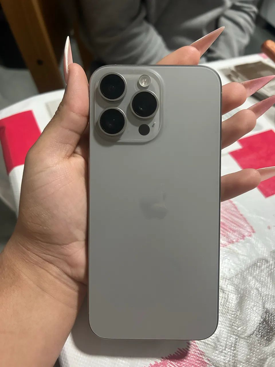 Vende se iPhone 15 pro max  - Foto 2