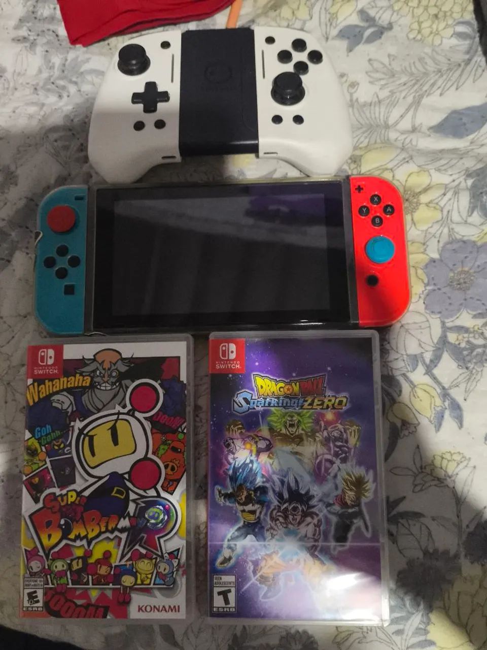 Nintendo switch V2 com 2 jogos 