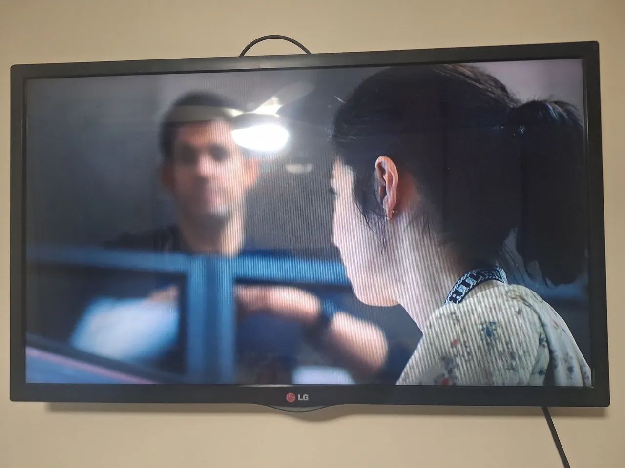 Tv LG 32" com chomecast - Foto 5