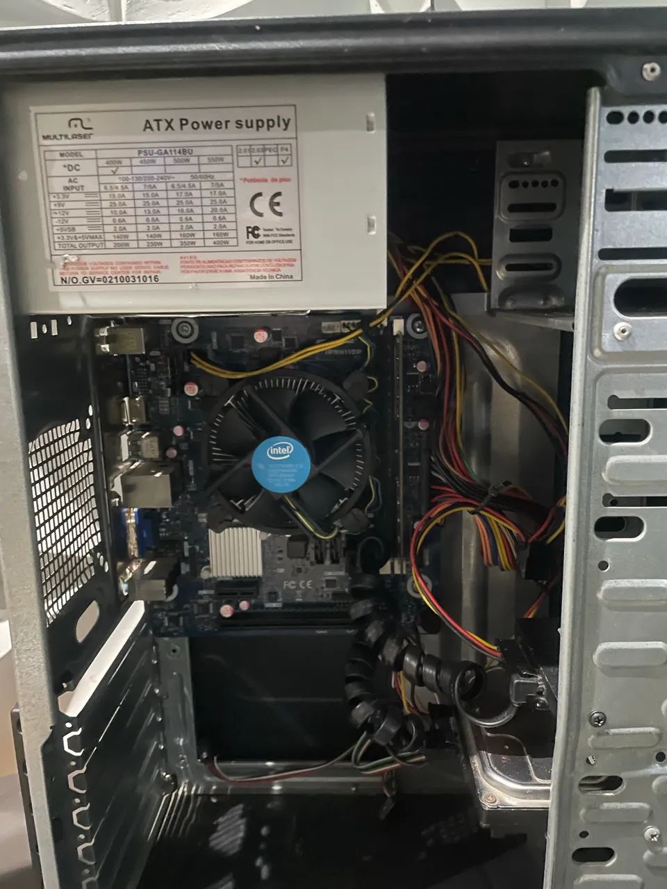 Vende-se PC com teclado e mouse pra vender logo - Foto 2