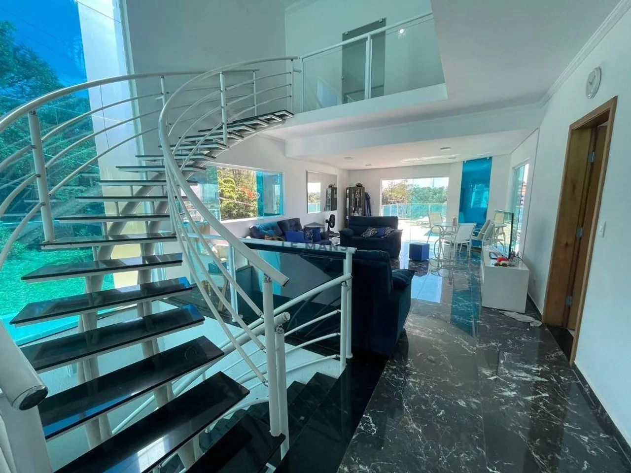 Casa à venda em Águas de São Pedro, Centro, com 5 quartos, com 380 m² - Foto 2