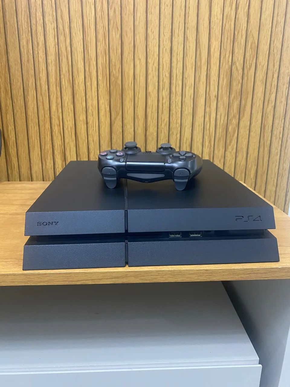 PS4 com 2 controles e 5 jogos de mídia digital  - Foto 2
