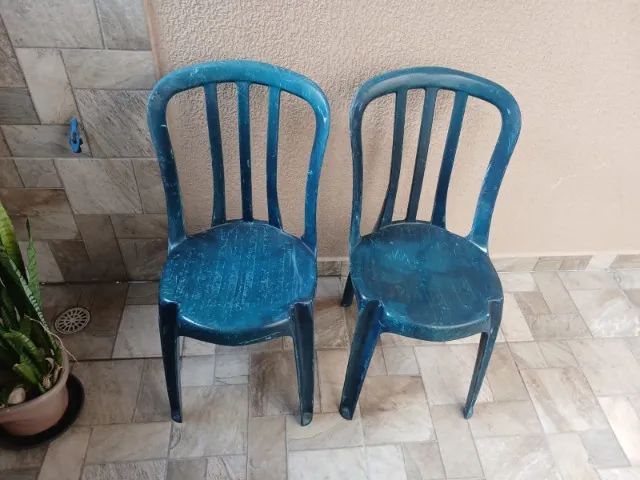 Duas cadeiras 