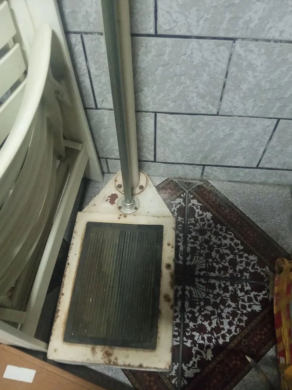 Balança mecânica antropométrica antiga da marca - Foto 2