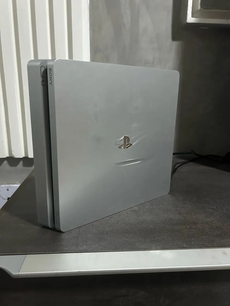 PS4 com 18 jogos e 2 controles  - Foto 3