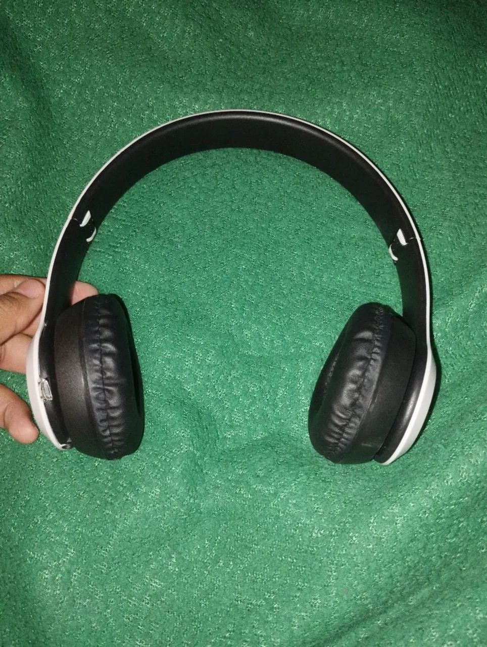 Wireless headset428513628972666880