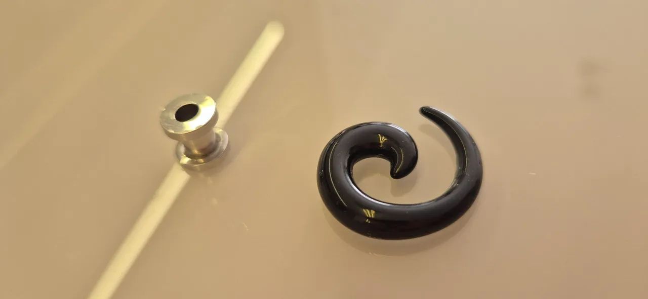 Alargador e um espiral de orelha 6mm - Foto 2