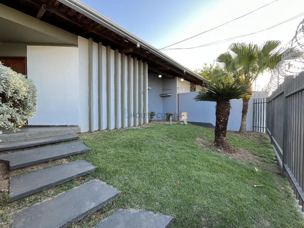 Alugo Casa Comercial com 5 suítes - Jardim das Américas - Foto 2