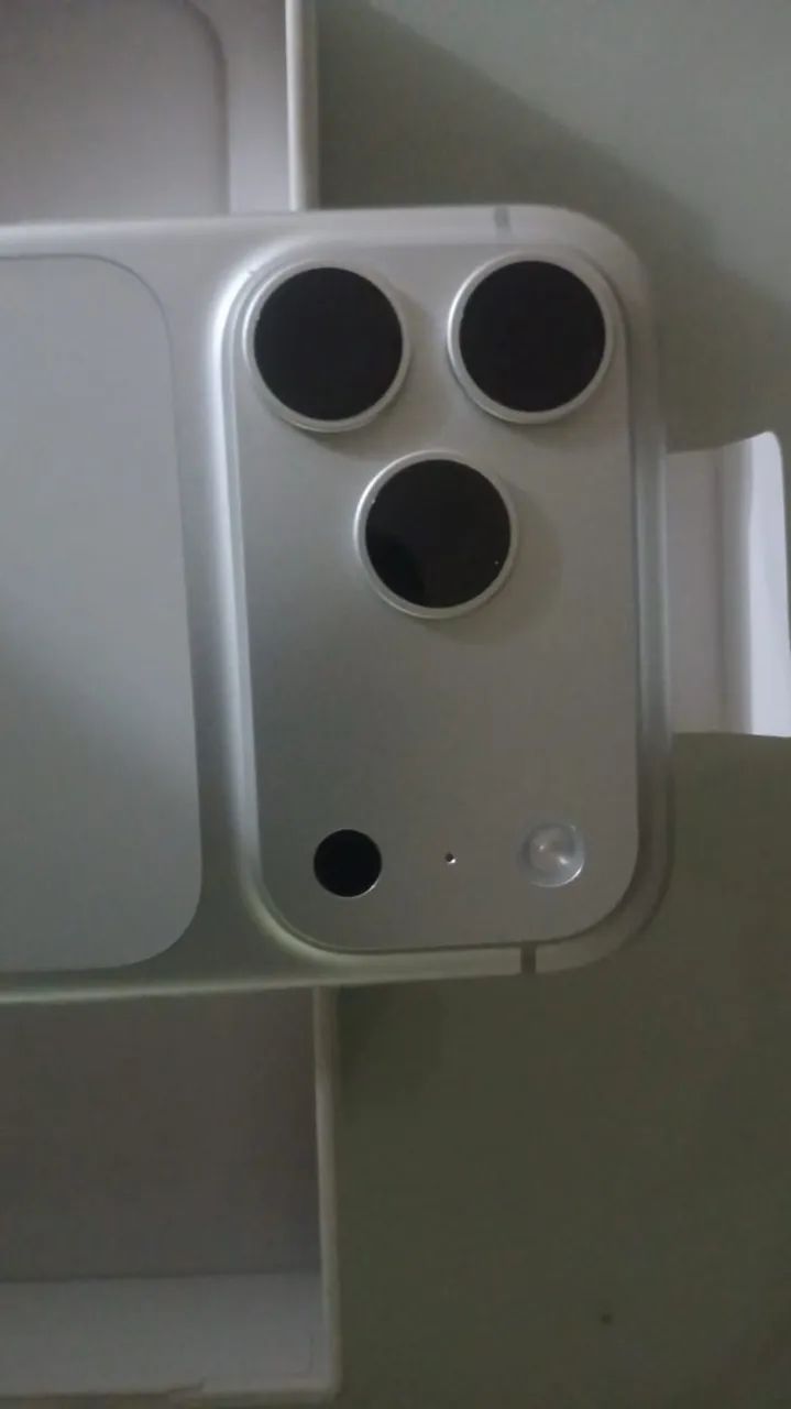 IPhone 17 Pro Max  - Foto 2