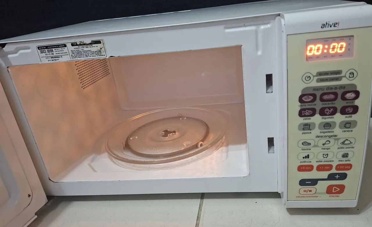 Microondas Brastemp 30 L  - Foto 2