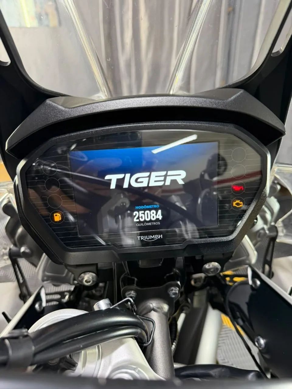 Tiger 800 XRT muito nova mesmo 