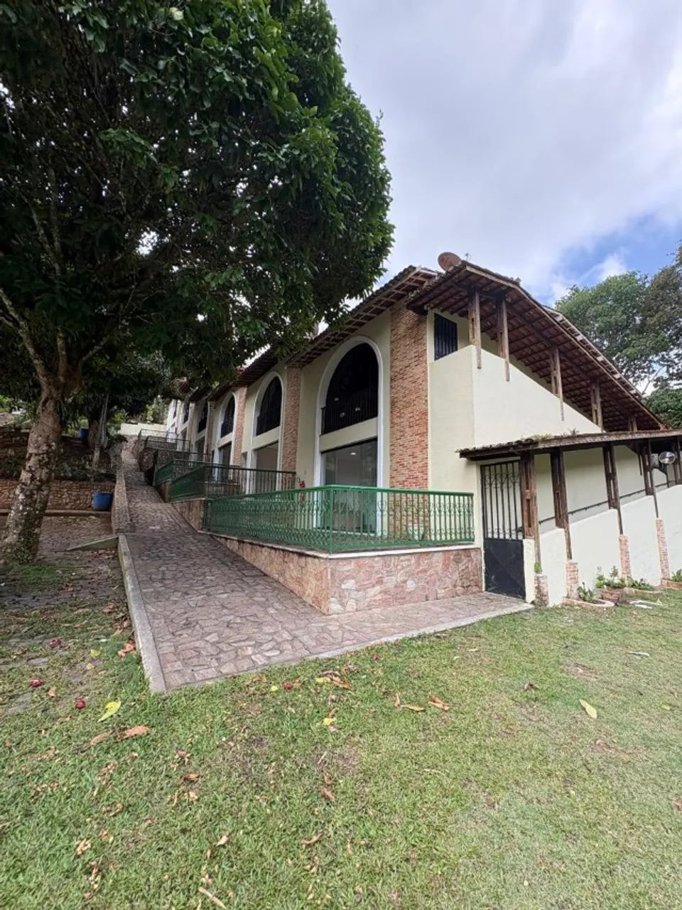 Aluga-se Apartamento em Condomínio - Guaramiranga CE