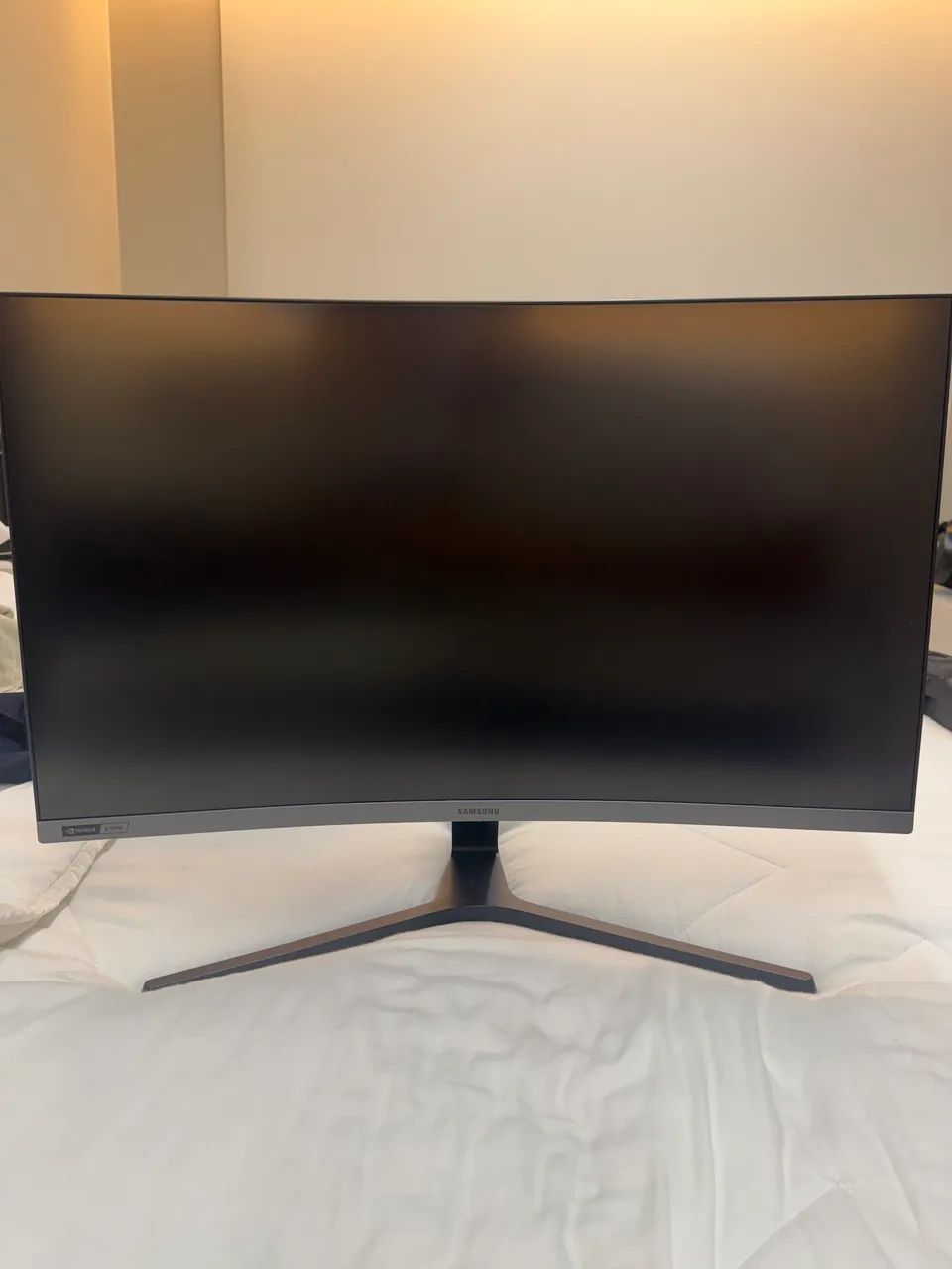 Monitor Samsung curvo 240hz