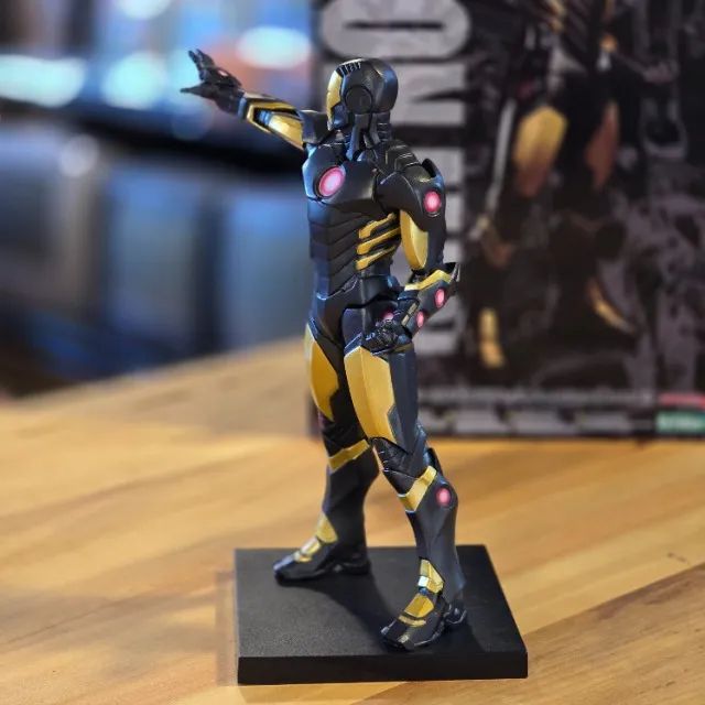 Boneco - Marvel Avengers - Iron Man - Artfx+ - Foto 3