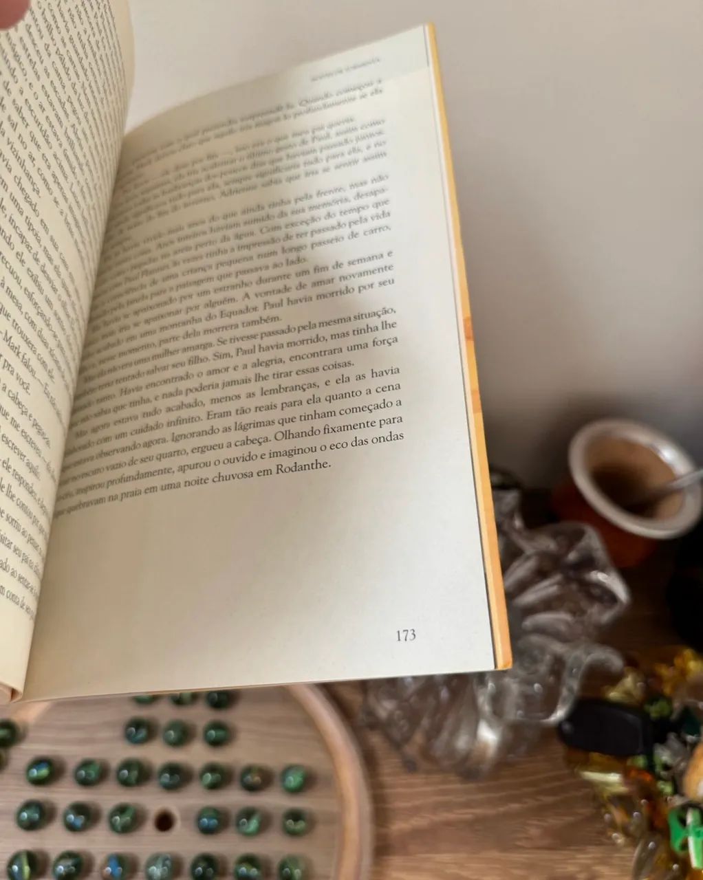 Livro noites de tormenta  - Foto 4