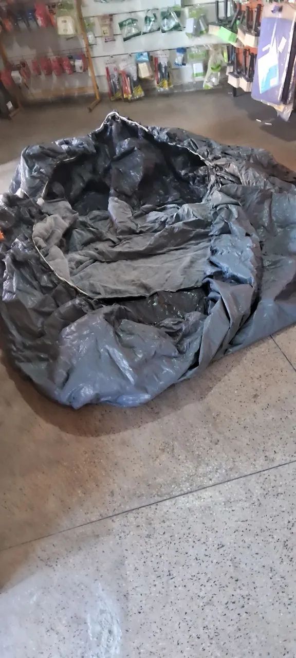 Capa pra caro reti semi nova  - Foto 3