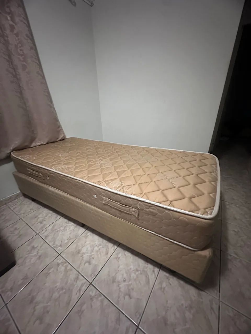 Cama Box 
