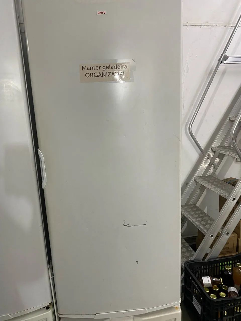 Freezer 220 funcionando normal 