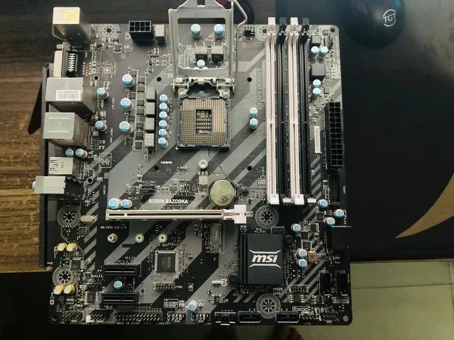 Placa-mãe MSI B250M Bazooka - Com Defeito / Para Conserto