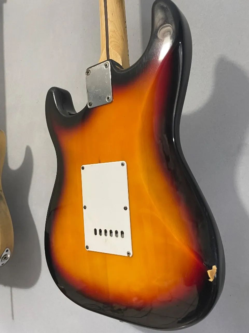 Fender Squier Stratocaster - Impecável e com Upgrades - Foto 5