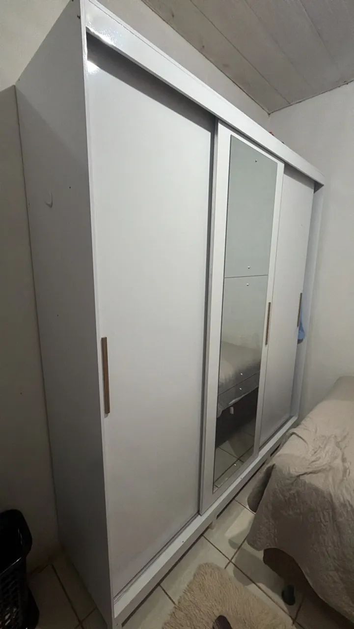 Guarda-roupa Bartira Paris com espelho - 3 portas de correr