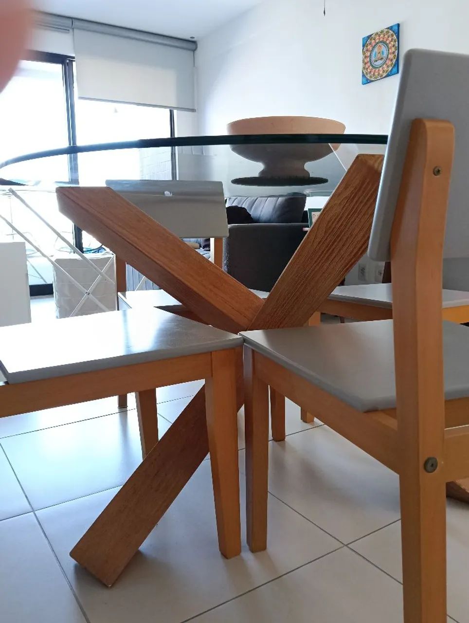 Conjunto de mesa de vidro e 4 cadeiras - Foto 2