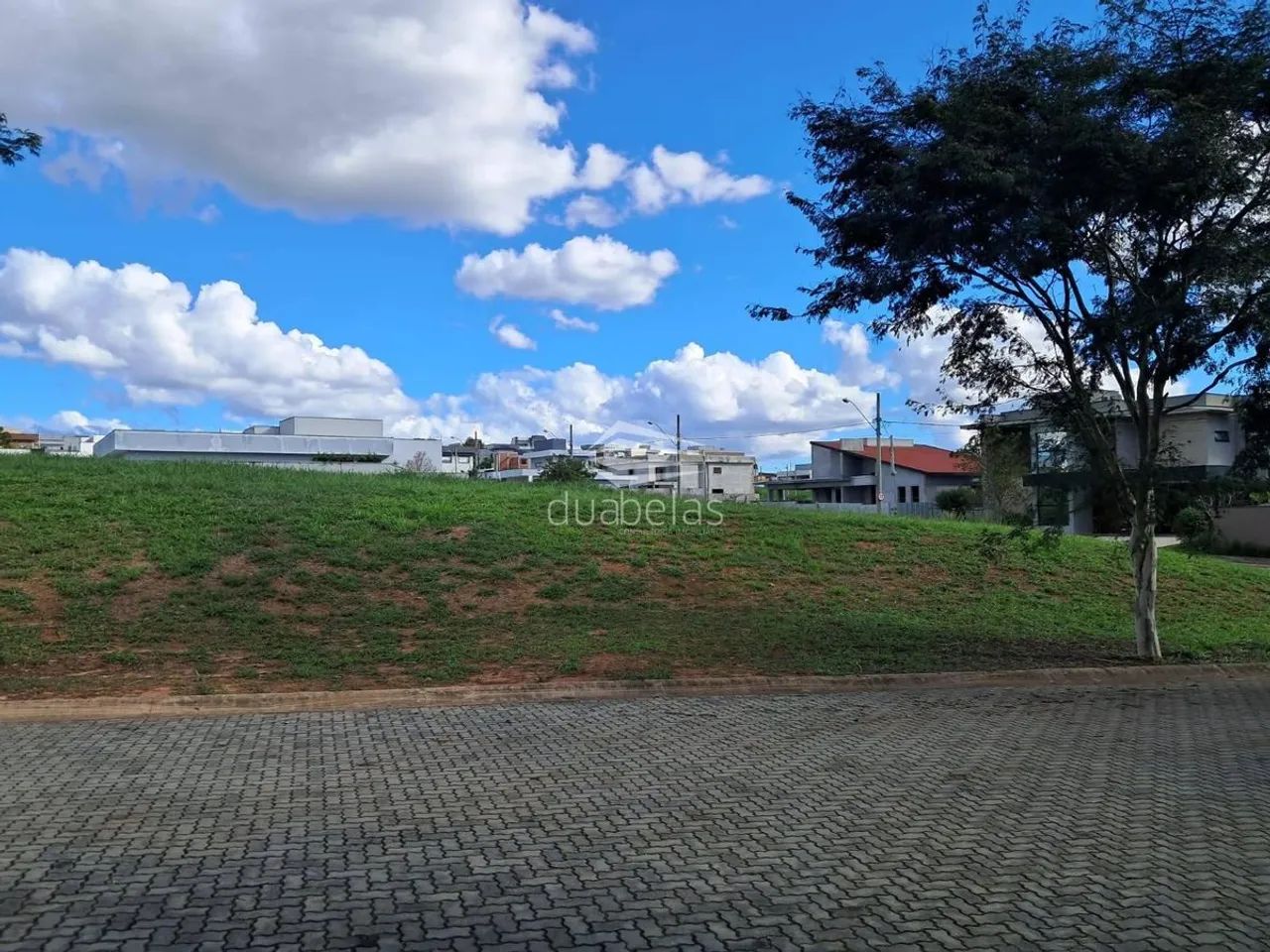 PERFEITO LOTE EM CONDOMINIO FECHADO - Foto 5