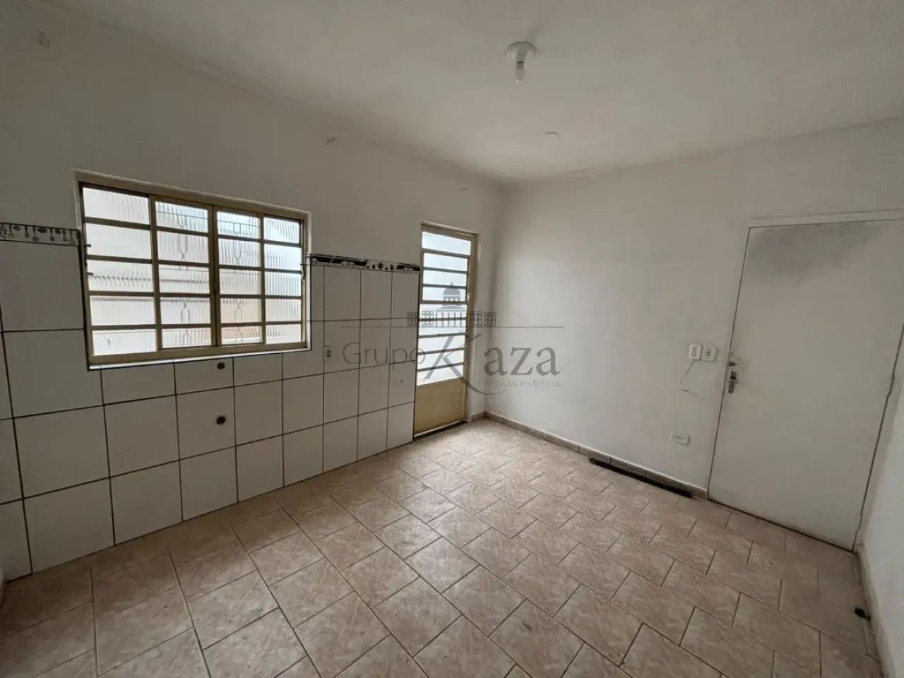 Casa com Edícula - Parque Meia Lua - Jacareí - 4 Dormitórios - 150m² - Foto 4