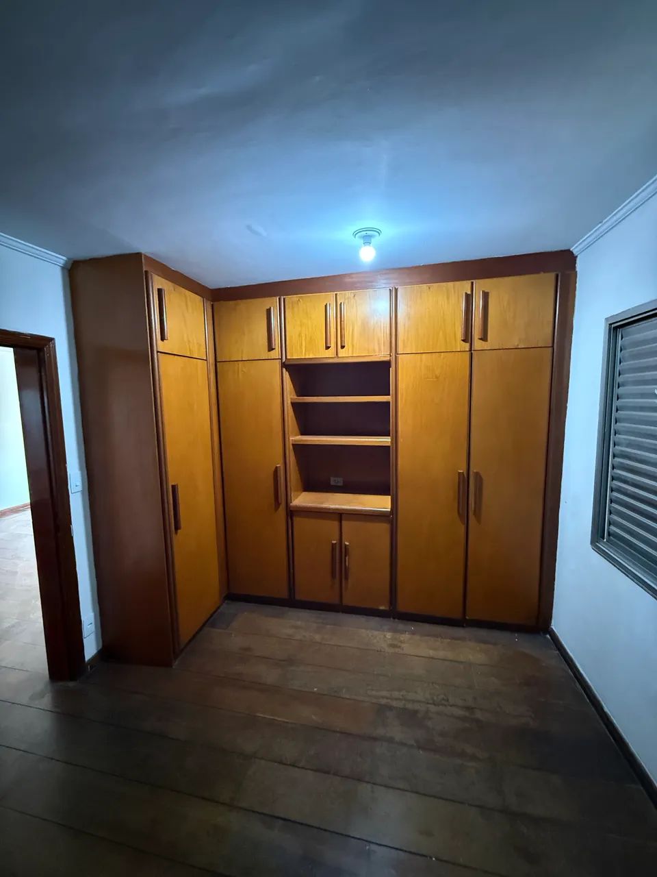 Guarda Roupas  - Foto 2
