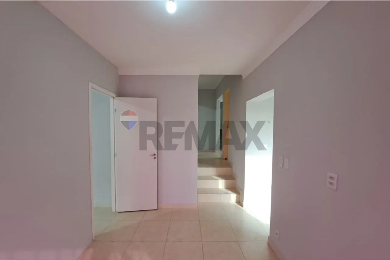 Aluguel: Amplo Imóvel Comercial no Bairro Quilombo | Ideal para Clínicas e Escritórios de  - Foto 5