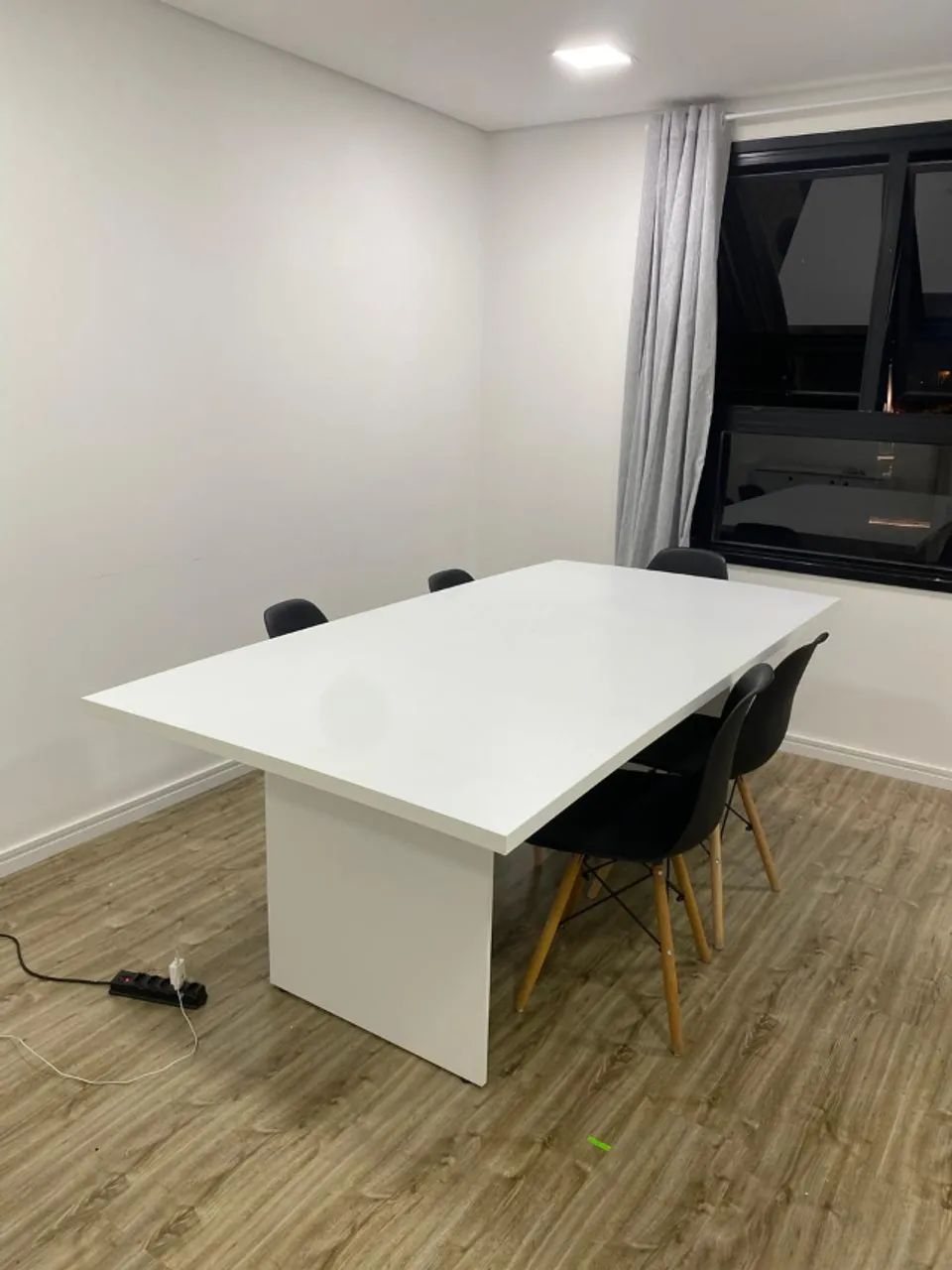 MESA DE ESCRITÓRIO/REUNIÃO