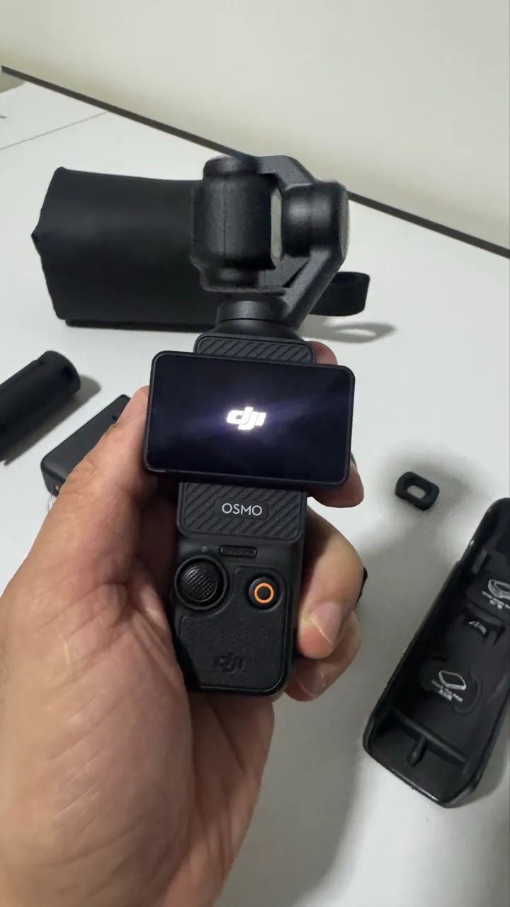 Câmera Dji Osmo Pocket 3 Creator Combo - Foto 3