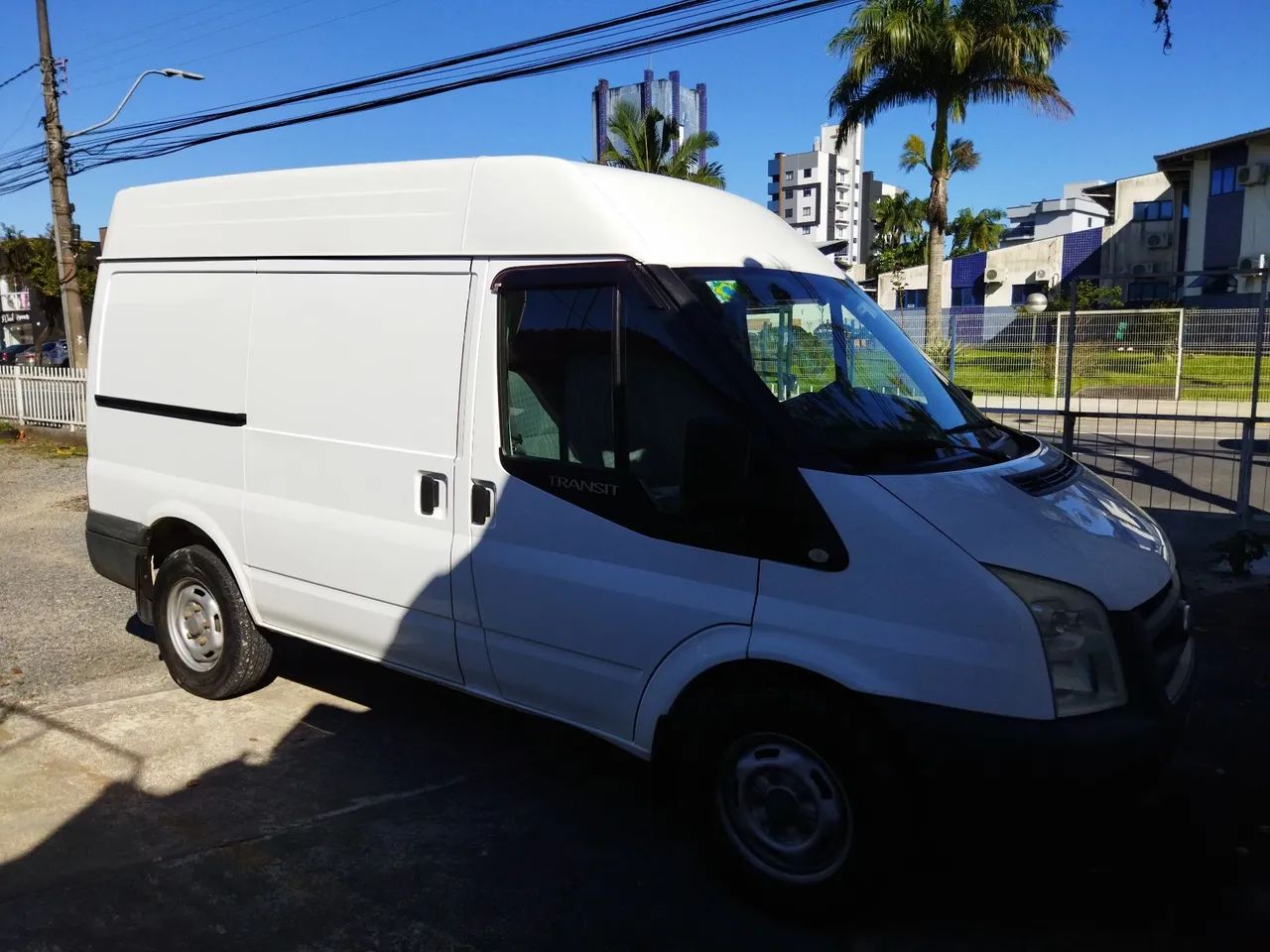 Ford Transit TRANSIT Furgão 3330 2.4 TDCI Curto Dies. 2009
