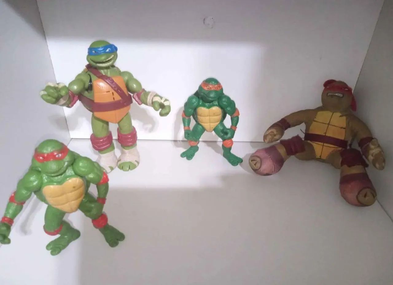 Lote de bonecos miniaturas tartarugas ninja 