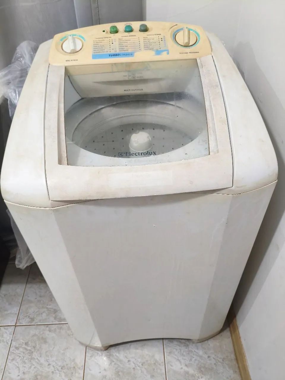 Máquina de lavar usada, funcionando perfeitamente 