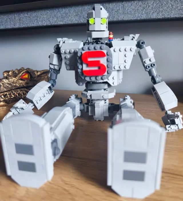 Gigante de Ferro (Compatível Lego) - Foto 3