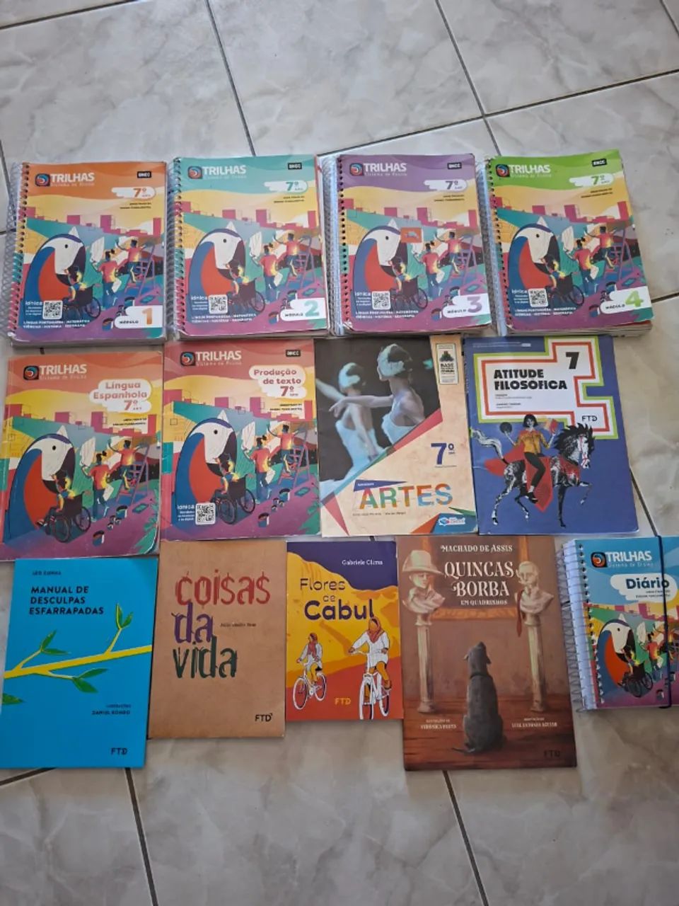 Kit Trilhas 7º Ano Completo - Todas as Matérias | Usado - Livros e ...