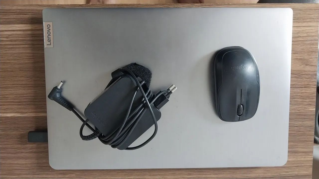 Notebook Lenovo IdeaPad 3 - Ideal p/ Estudo e Trabalho