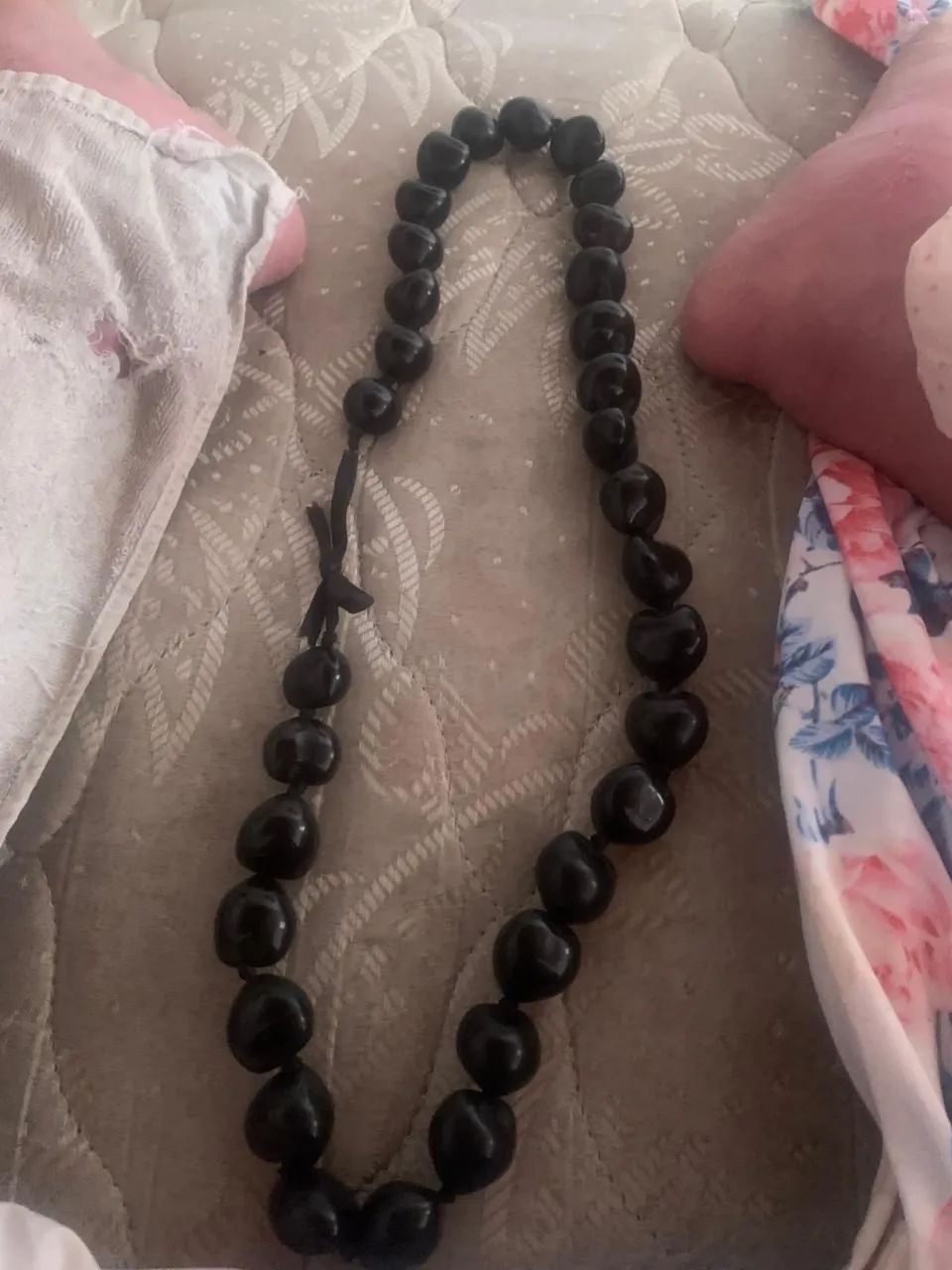 três colares a venda 