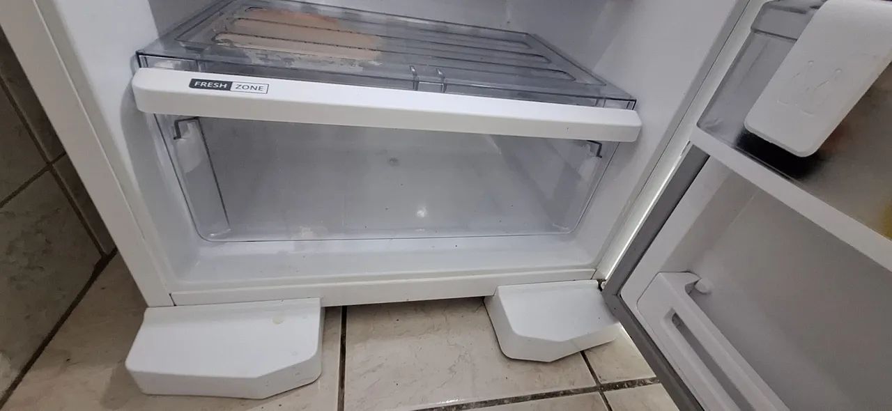 Geladeira Brastemp 400L (linda!) - menos de um ano de uso e bem conservada! - Foto 3