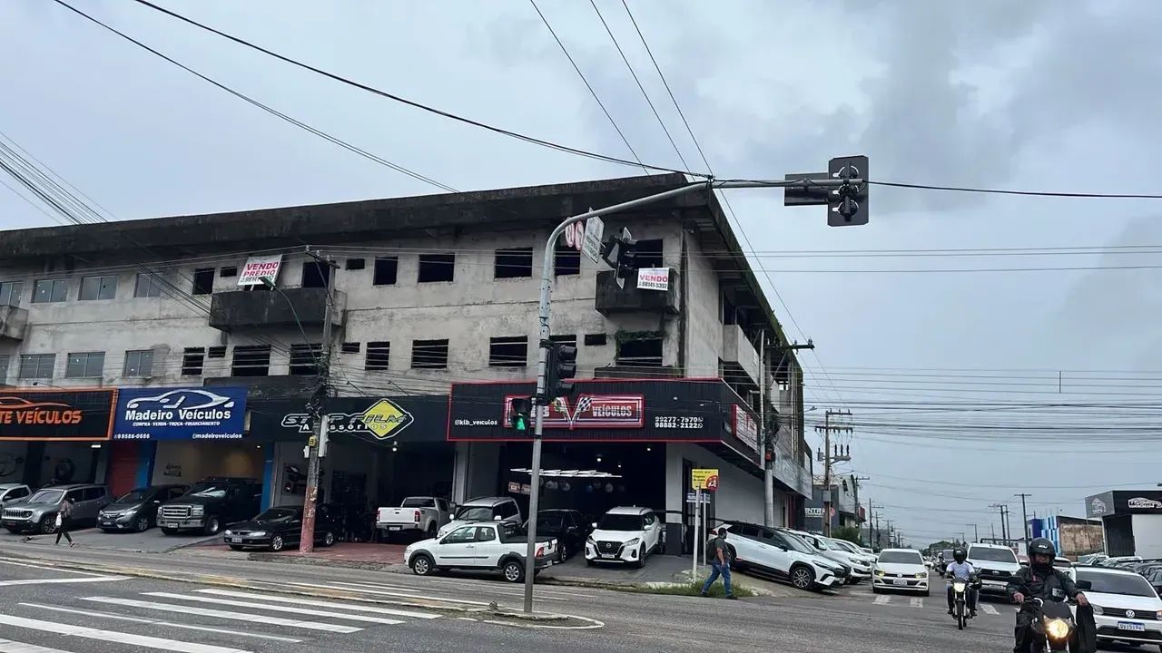 VENDO PRÉDIO NA BR EM CASTANHAL - Foto 3