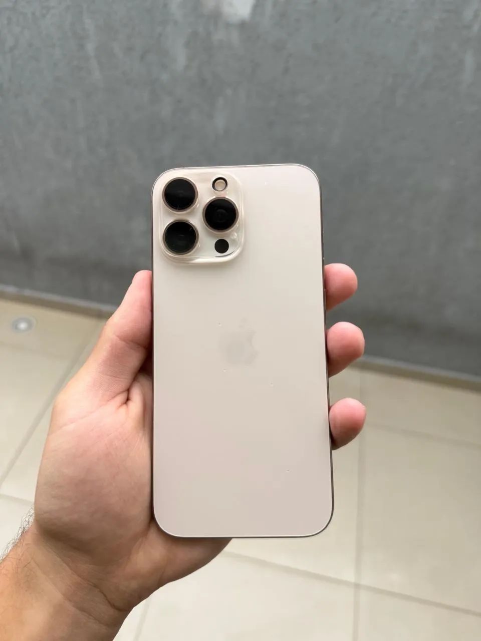 iPhone 16 Pro Max - Foto 4