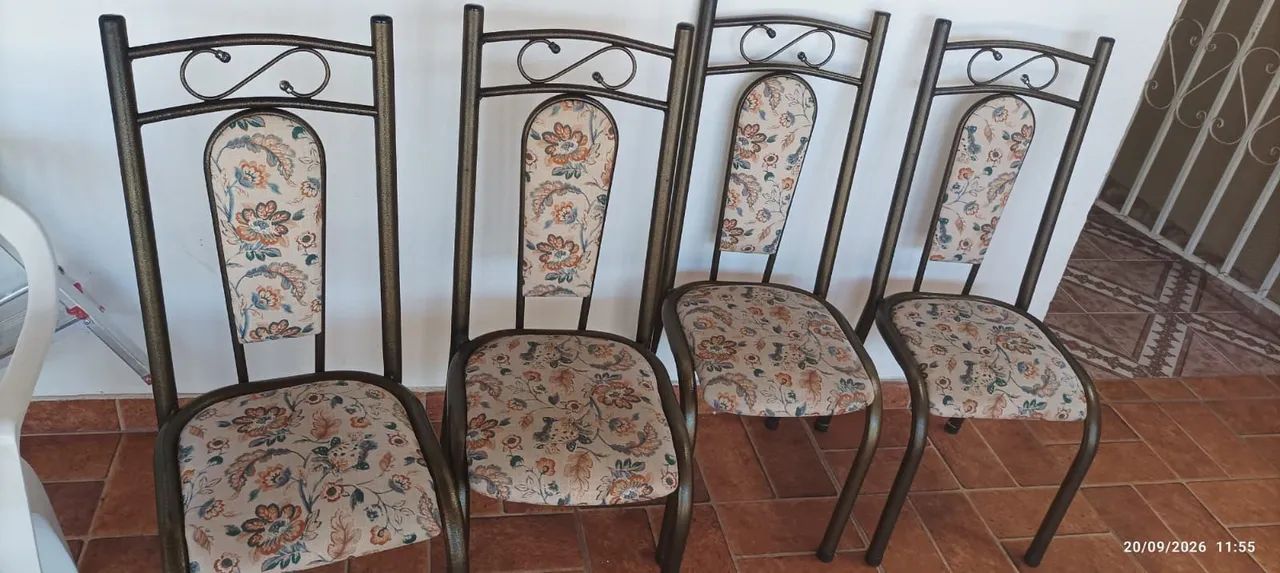 Mesa de granito com 4 cadeiras  - Foto 4