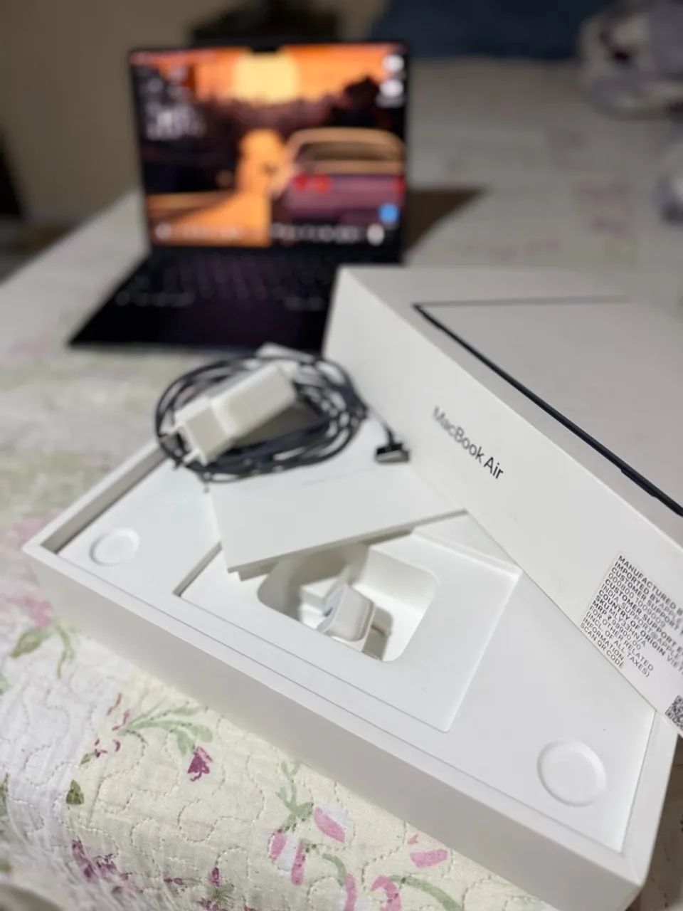 MacBook M2 azul  - Foto 5