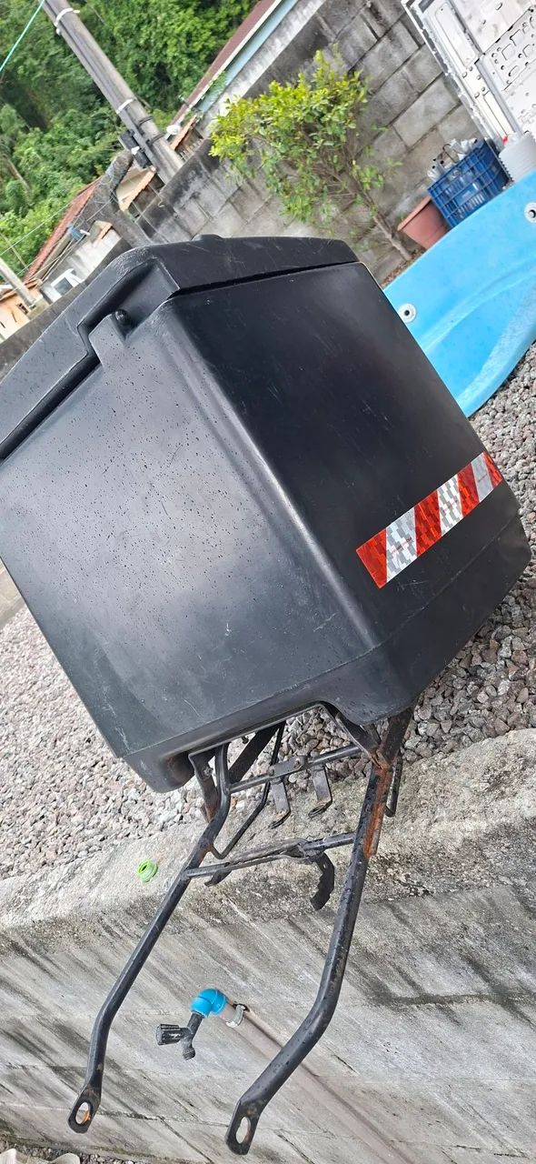 Bau grande 180 litros para titan - Foto 4