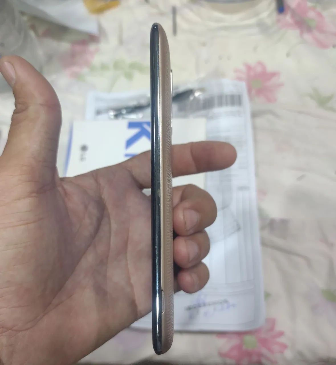 Celular LG k10 tv bem conservado. - Foto 4