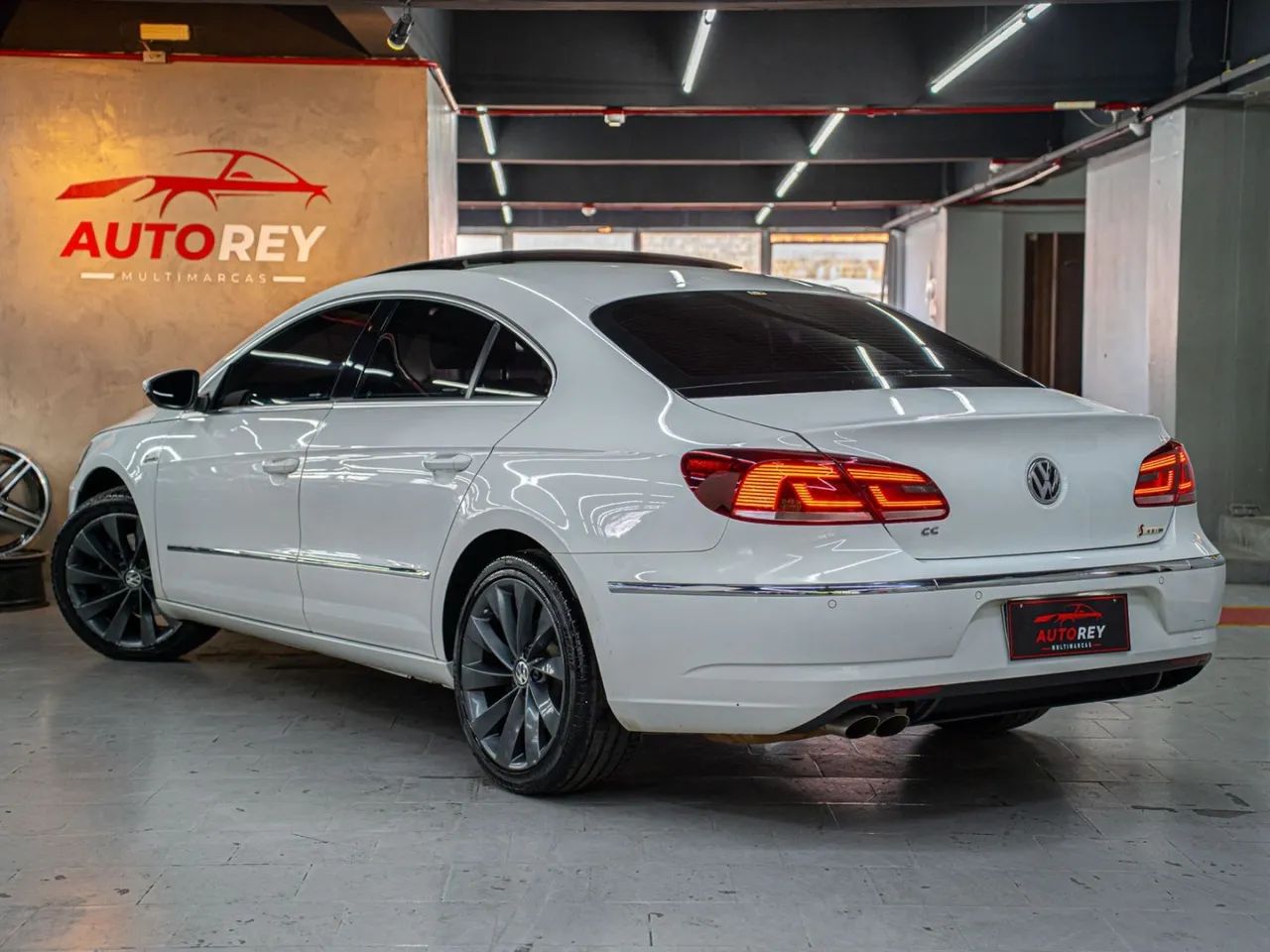 Volkswagen Passat 2016 - Foto 4
