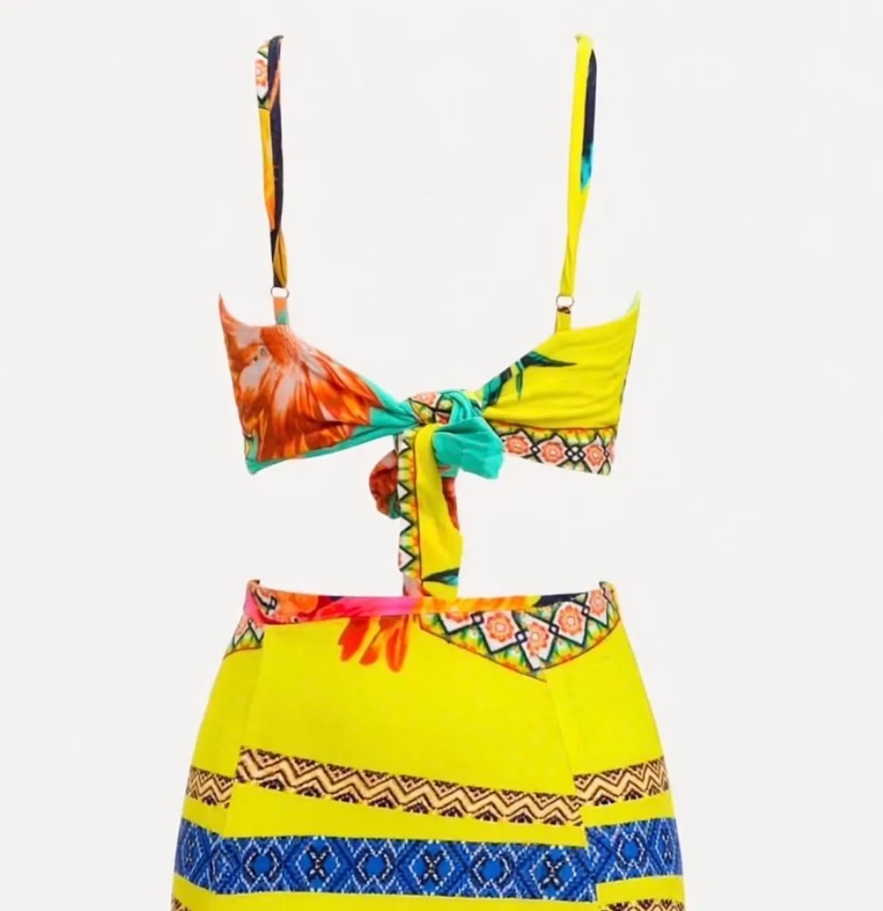 Conjunto saia e cropped - Tamanho P  - Foto 2