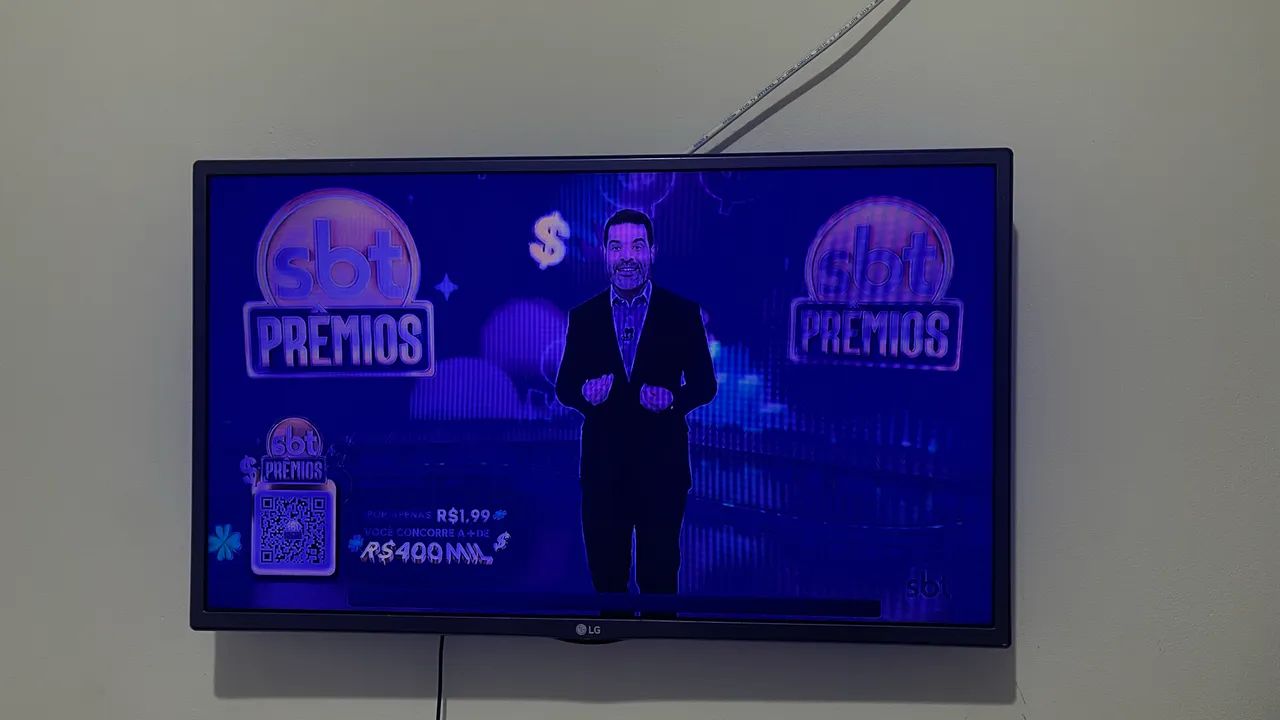 Tv Smart 32 polegadas, perfeitas condições. Funcionando 100% - Foto 3