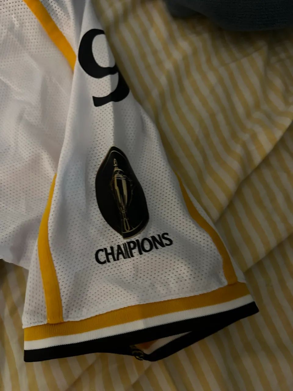 Camiseta Supreme Madrid - Foto 4